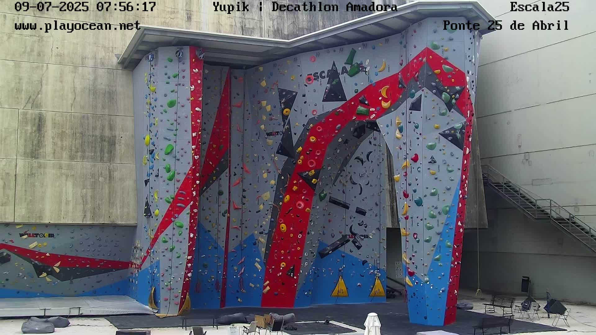 Under Ponte 25 de April Bridge, Escala25 Climbing Studio Live Cam - Alcantara, Lisbon, Portugal 