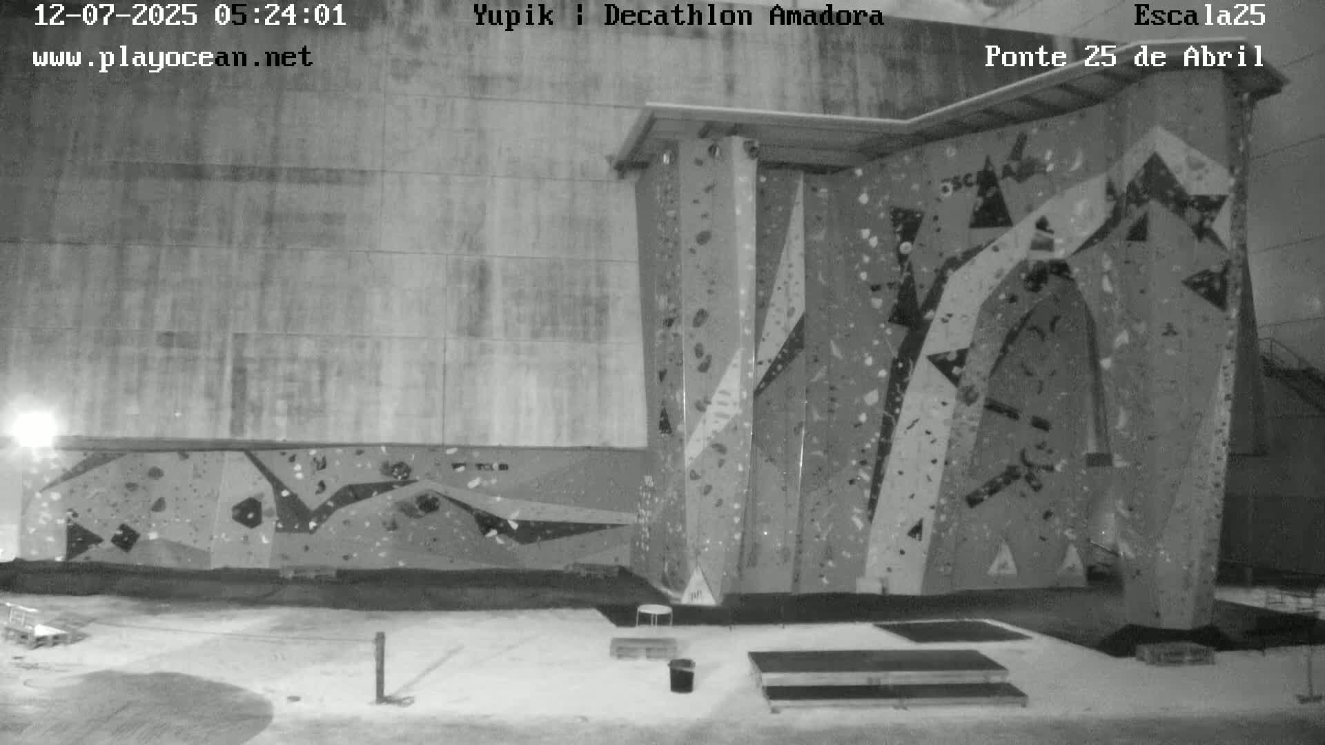 Under Ponte 25 de April Bridge, Escala25 Climbing Studio Live Cam - Alcantara, Lisbon, Portugal 