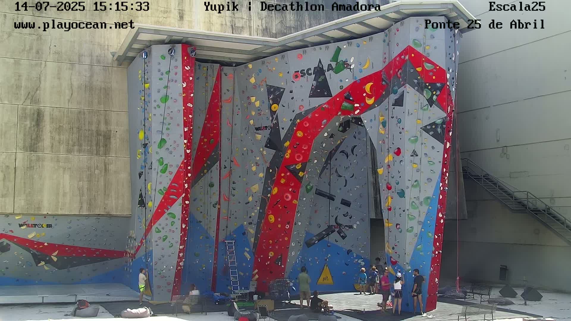 Under Ponte 25 de April Bridge, Escala25 Climbing Studio Live Cam - Alcantara, Lisbon, Portugal 