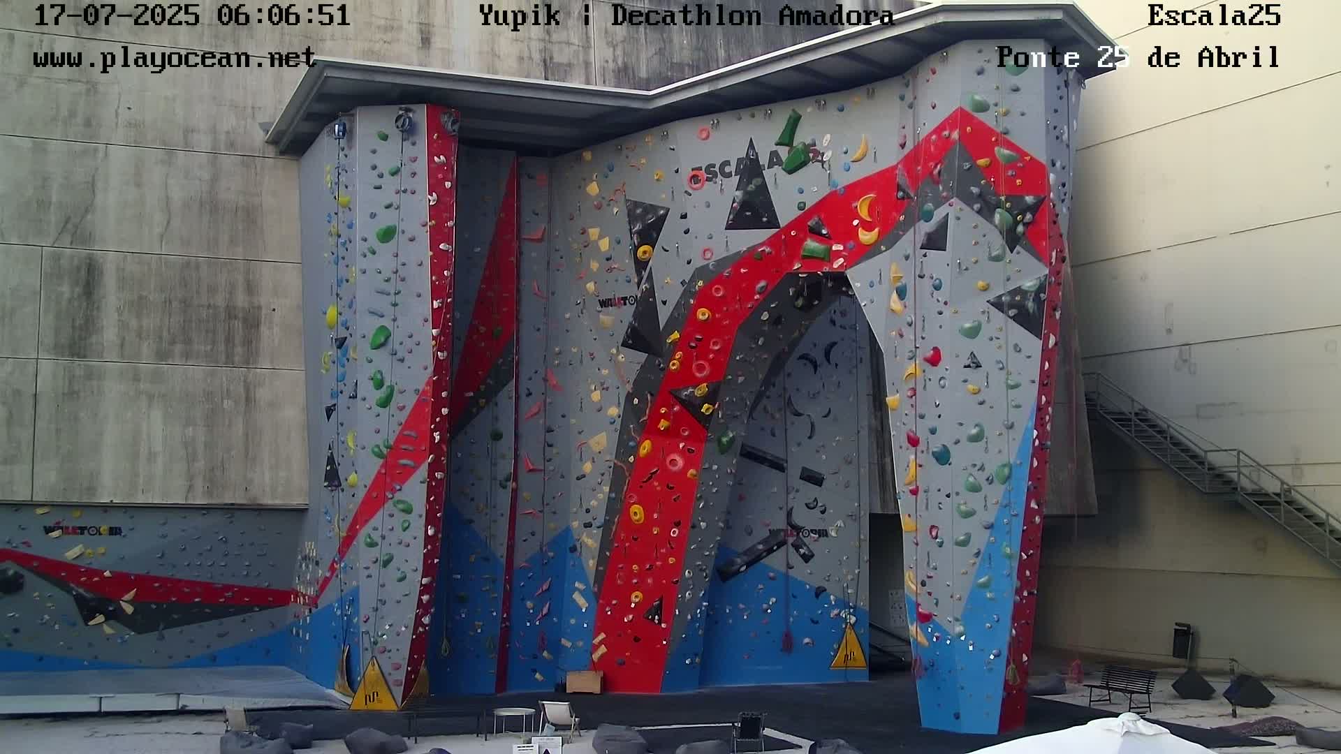 Under Ponte 25 de April Bridge, Escala25 Climbing Studio Live Cam - Alcantara, Lisbon, Portugal 