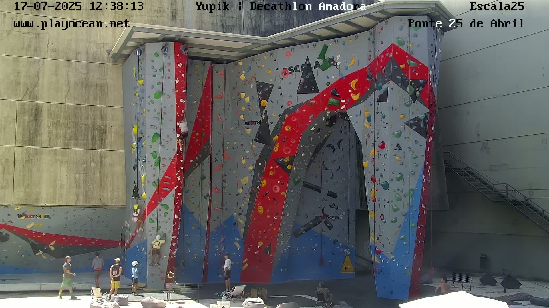 Under Ponte 25 de April Bridge, Escala25 Climbing Studio Live Cam - Alcantara, Lisbon, Portugal 