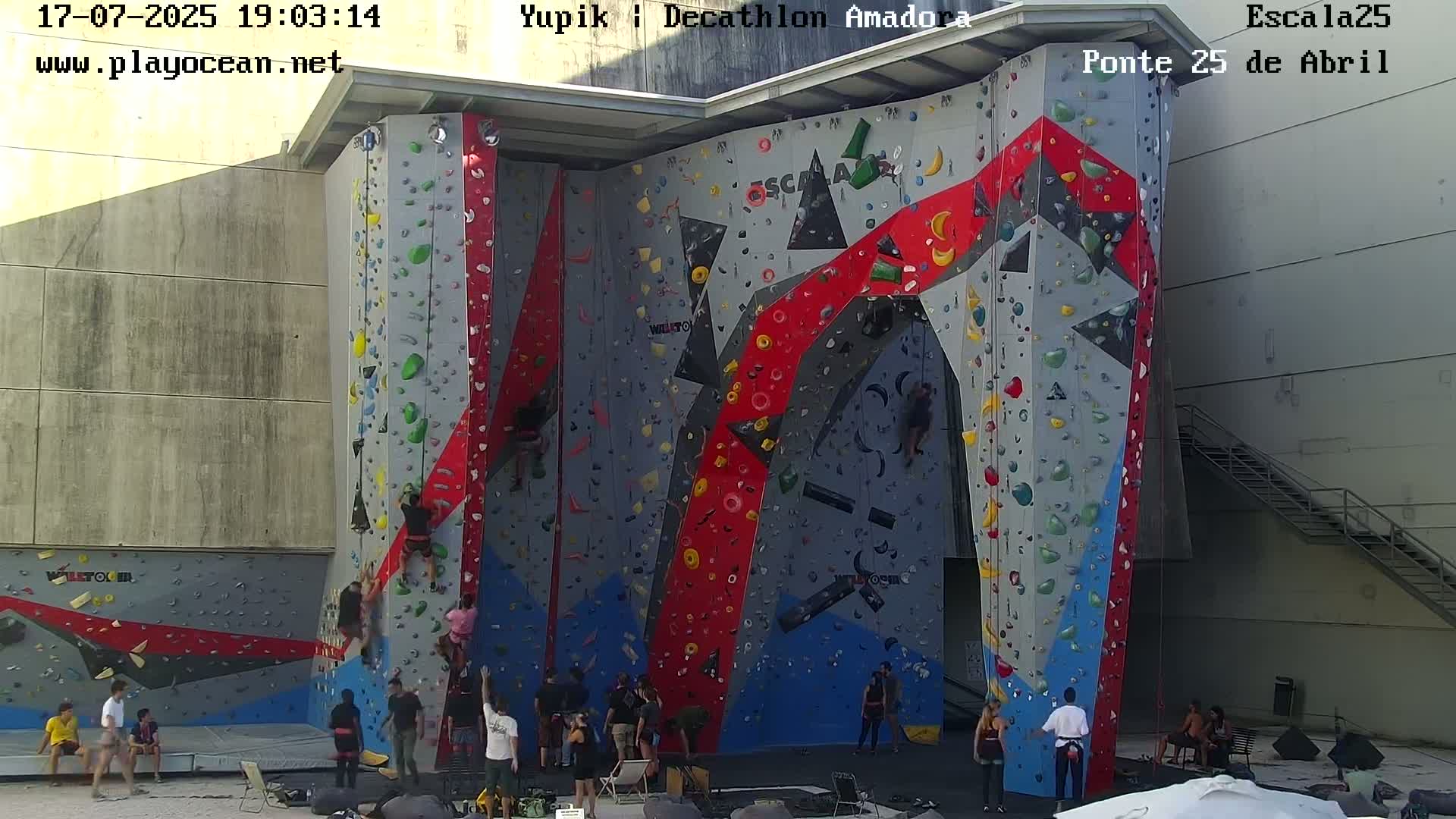 Under Ponte 25 de April Bridge, Escala25 Climbing Studio Live Cam - Alcantara, Lisbon, Portugal 