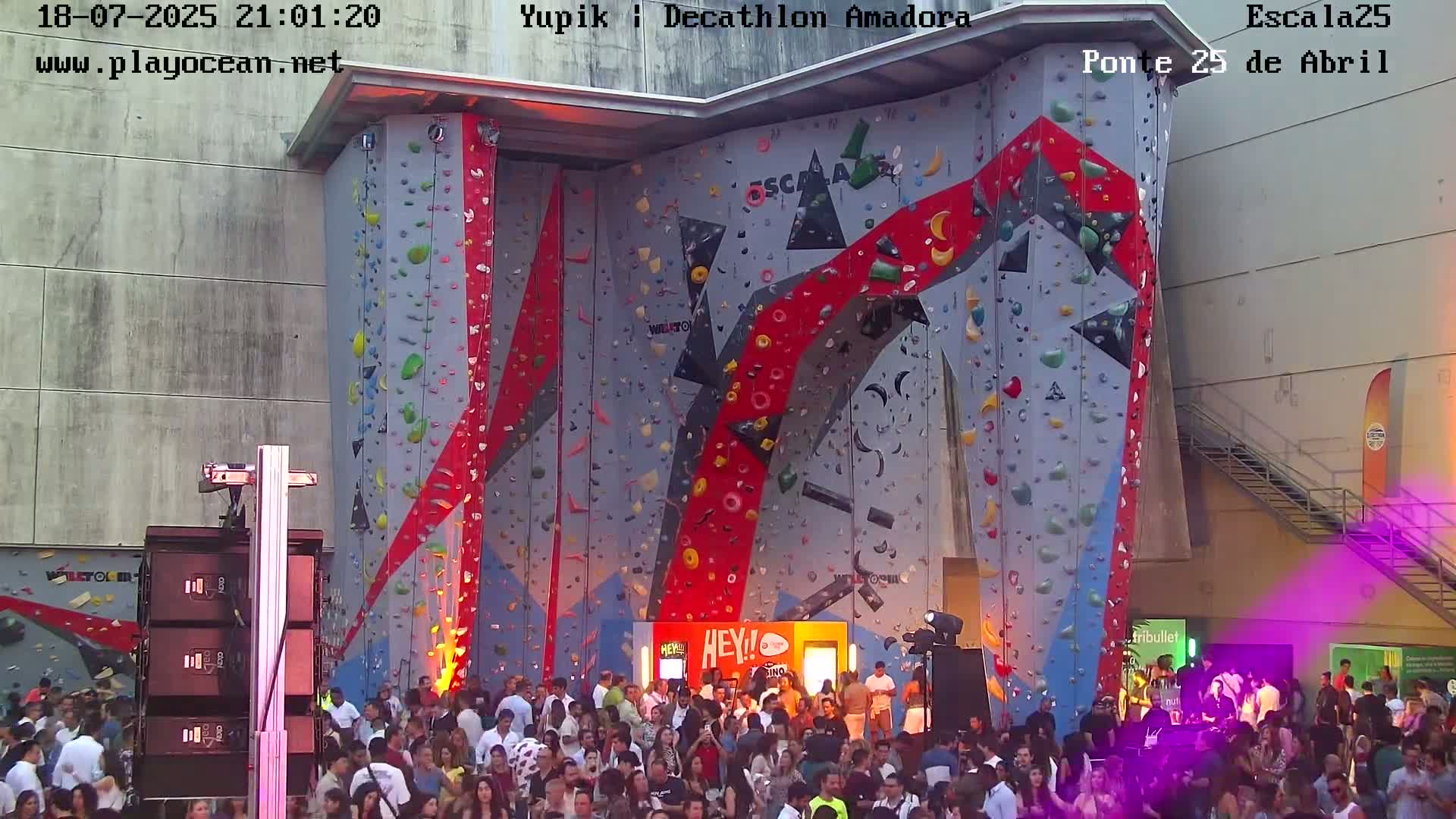 Under Ponte 25 de April Bridge, Escala25 Climbing Studio Live Cam - Alcantara, Lisbon, Portugal 