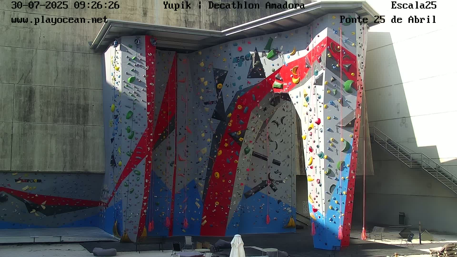 Under Ponte 25 de April Bridge, Escala25 Climbing Studio Live Cam - Alcantara, Lisbon, Portugal 