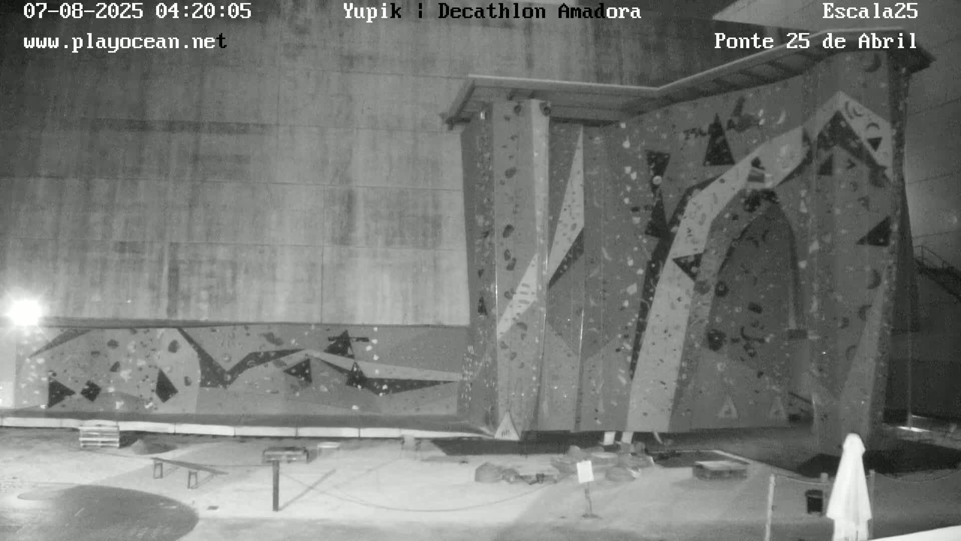 Under Ponte 25 de April Bridge, Escala25 Climbing Studio Live Cam - Alcantara, Lisbon, Portugal 