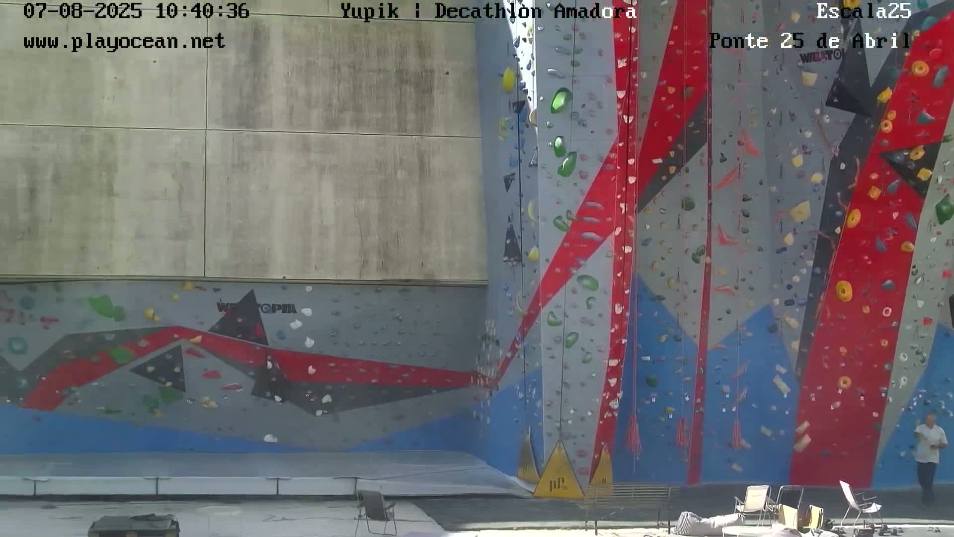 Under Ponte 25 de April Bridge, Escala25 Climbing Studio Live Cam - Alcantara, Lisbon, Portugal 