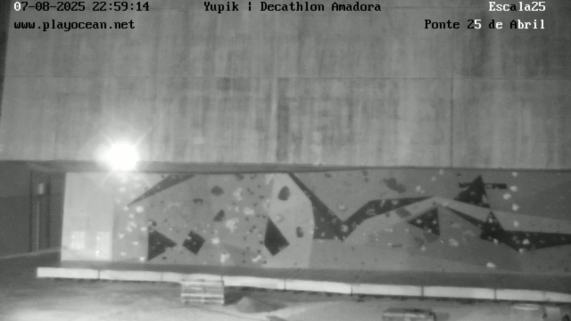 Under Ponte 25 de April Bridge, Escala25 Climbing Studio Live Cam - Alcantara, Lisbon, Portugal 