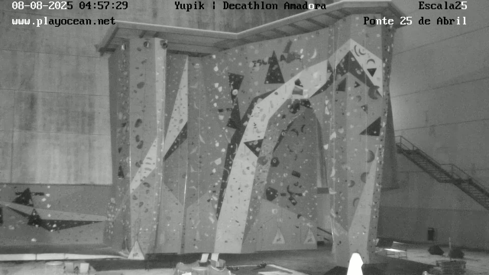 Under Ponte 25 de April Bridge, Escala25 Climbing Studio Live Cam - Alcantara, Lisbon, Portugal 