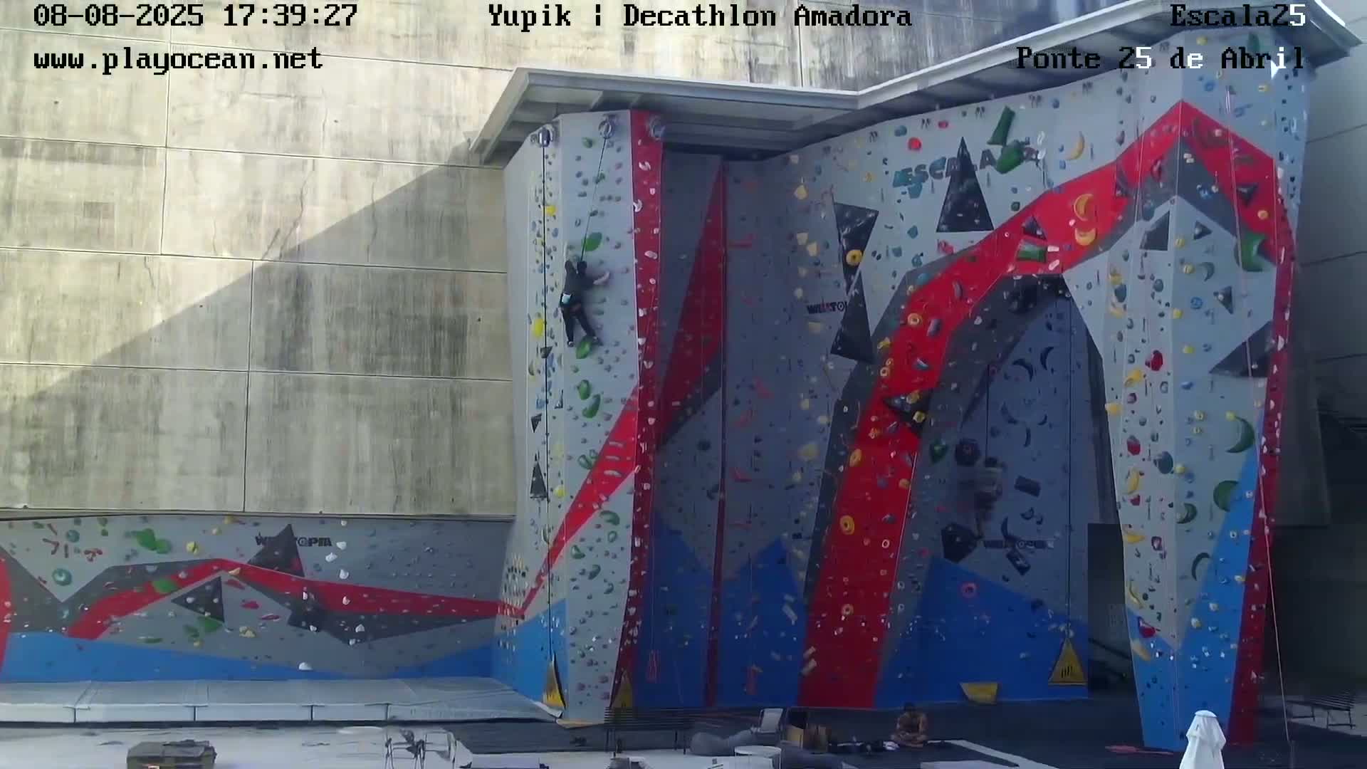 Under Ponte 25 de April Bridge, Escala25 Climbing Studio Live Cam - Alcantara, Lisbon, Portugal 