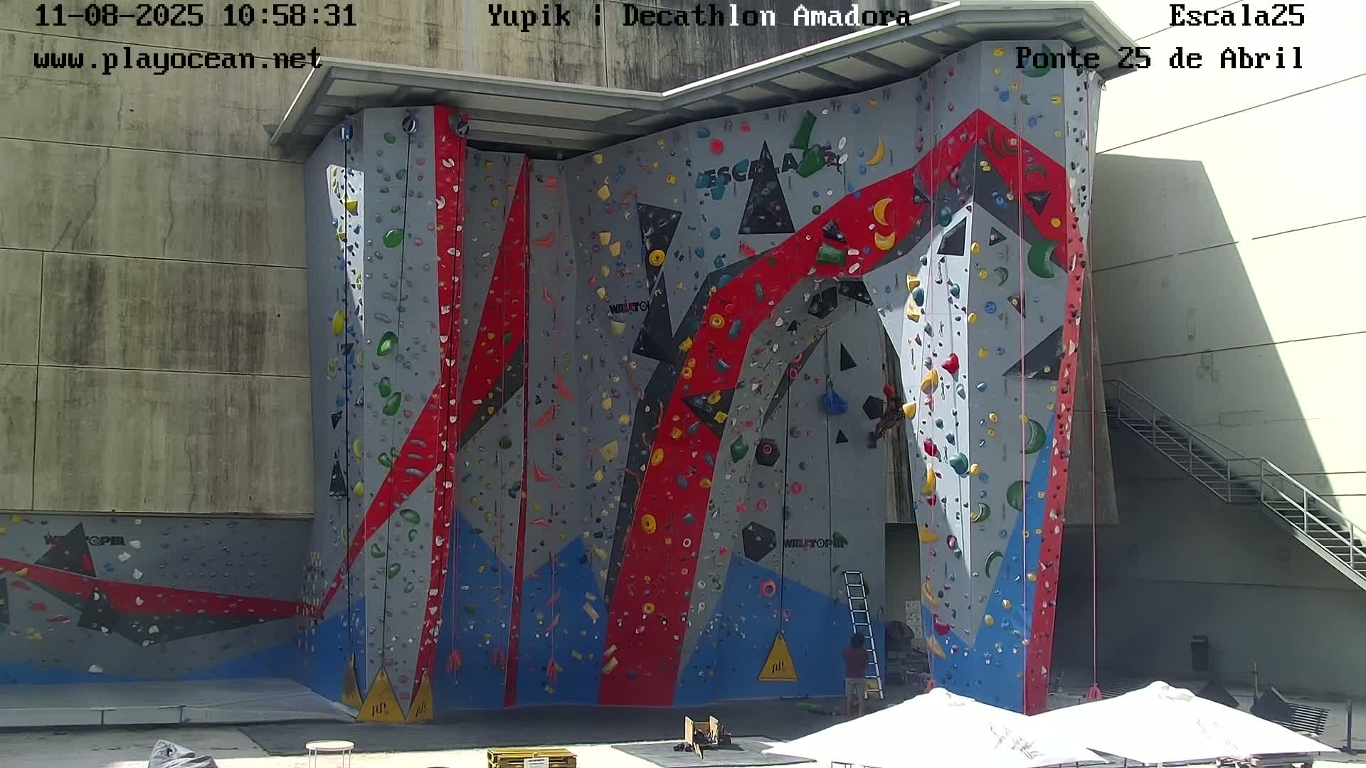 Under Ponte 25 de April Bridge, Escala25 Climbing Studio Live Cam - Alcantara, Lisbon, Portugal 