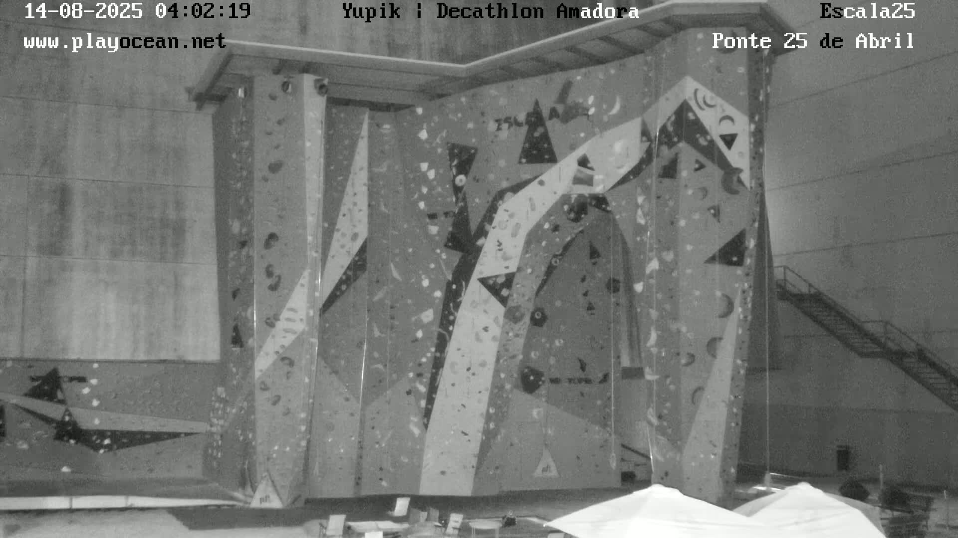 Under Ponte 25 de April Bridge, Escala25 Climbing Studio Live Cam - Alcantara, Lisbon, Portugal 