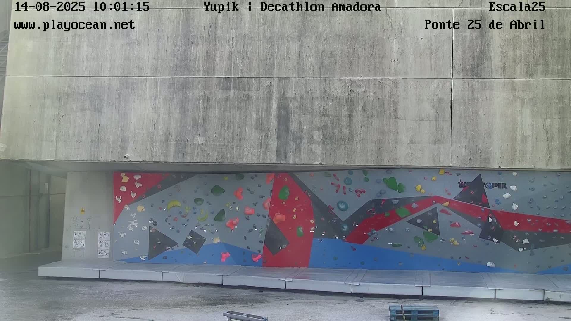 Under Ponte 25 de April Bridge, Escala25 Climbing Studio Live Cam - Alcantara, Lisbon, Portugal 