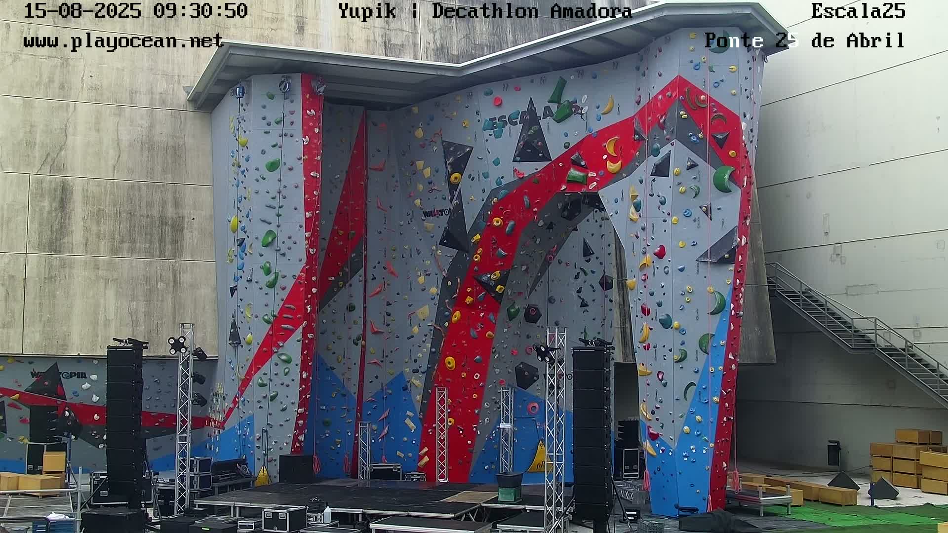 Under Ponte 25 de April Bridge, Escala25 Climbing Studio Live Cam - Alcantara, Lisbon, Portugal 