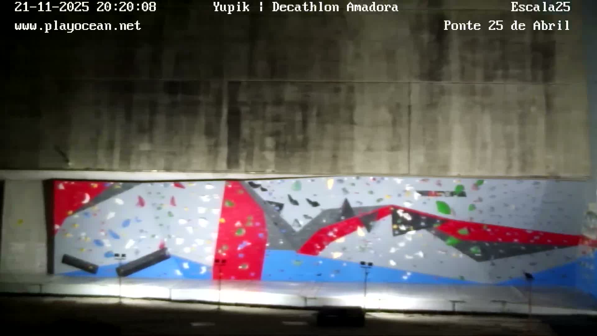 Under Ponte 25 de April Bridge, Escala25 Climbing Studio Live Cam - Alcantara, Lisbon, Portugal 