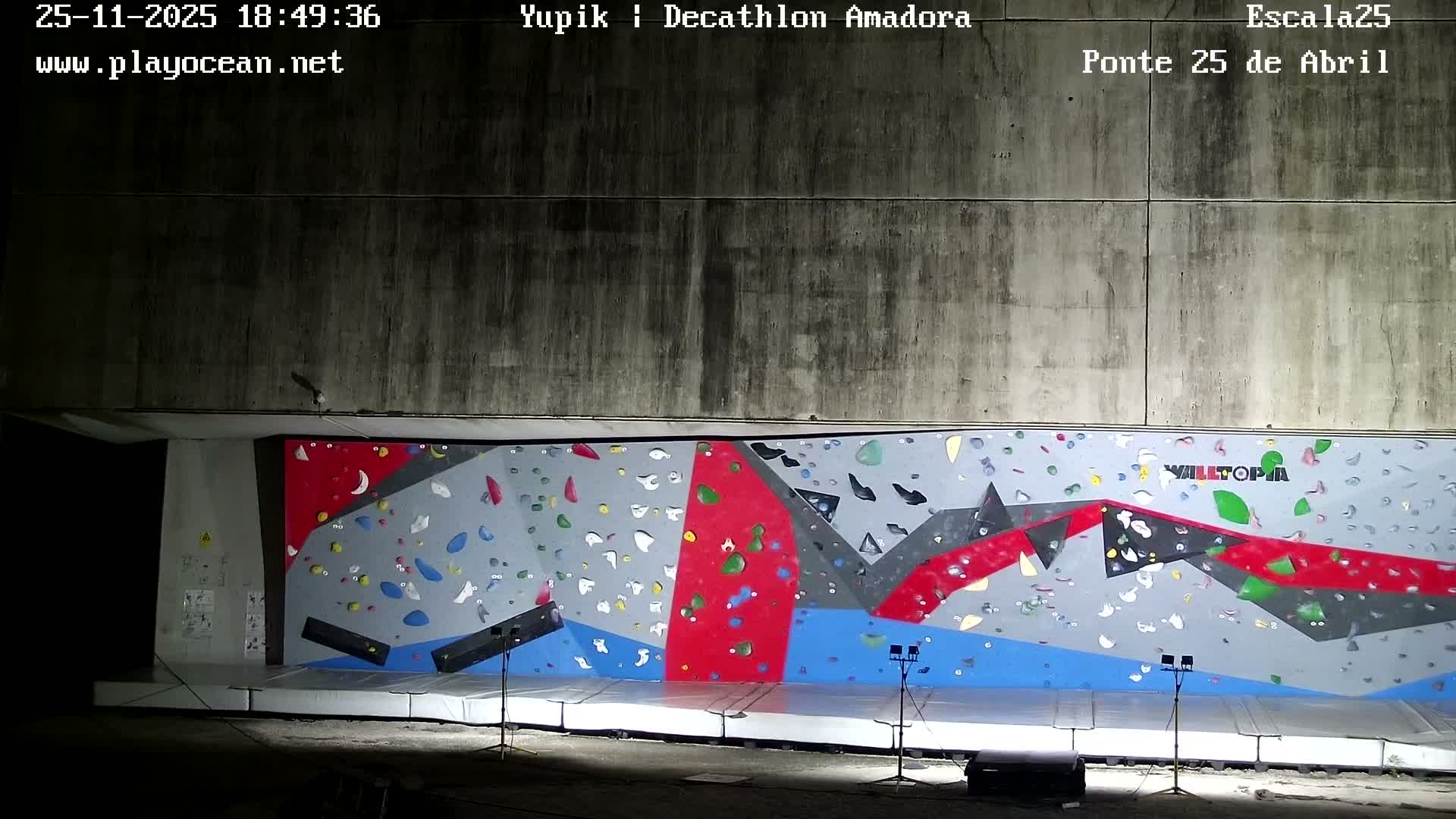 Under Ponte 25 de April Bridge, Escala25 Climbing Studio Live Cam - Alcantara, Lisbon, Portugal 