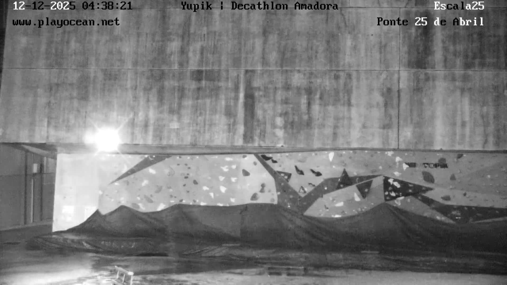 Under Ponte 25 de April Bridge, Escala25 Climbing Studio Live Cam - Alcantara, Lisbon, Portugal 