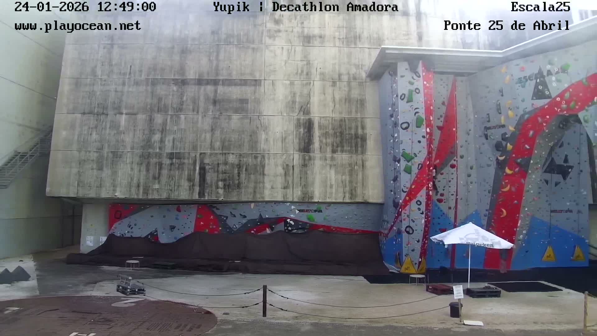 Under Ponte 25 de April Bridge, Escala25 Climbing Studio Live Cam - Alcantara, Lisbon, Portugal 