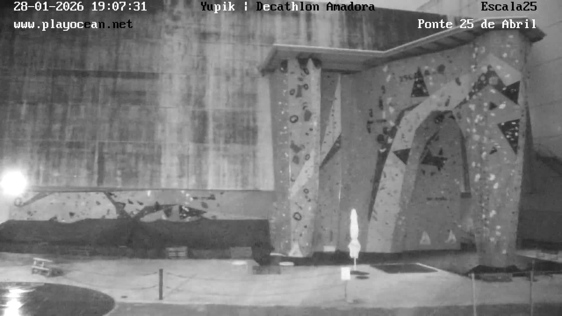 Under Ponte 25 de April Bridge, Escala25 Climbing Studio Live Cam - Alcantara, Lisbon, Portugal 