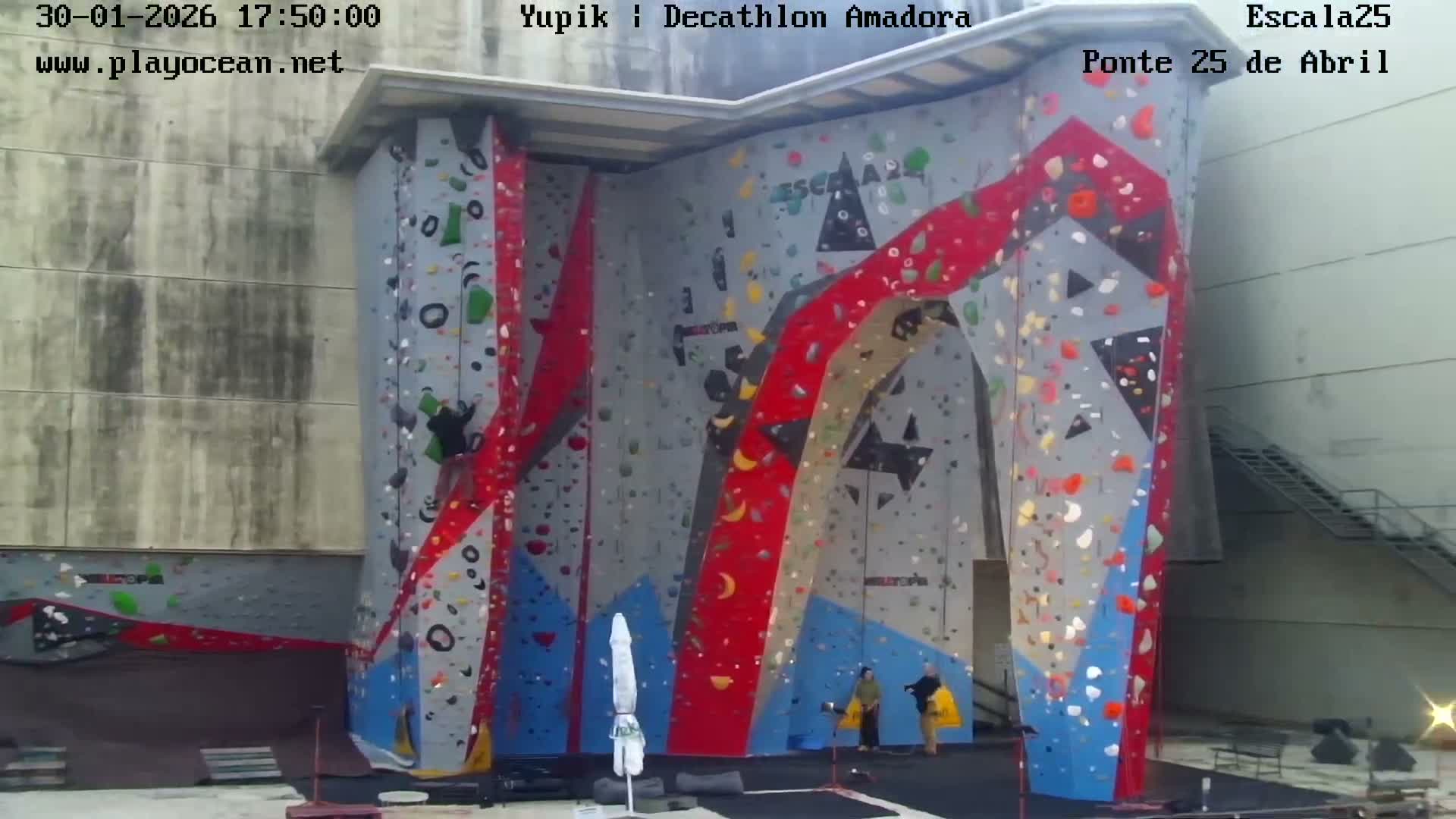 Under Ponte 25 de April Bridge, Escala25 Climbing Studio Live Cam - Alcantara, Lisbon, Portugal 