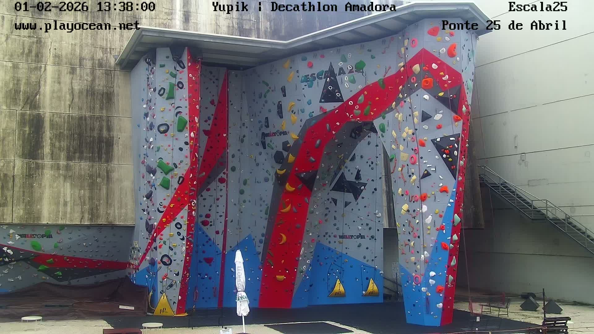 Under Ponte 25 de April Bridge, Escala25 Climbing Studio Live Cam - Alcantara, Lisbon, Portugal 