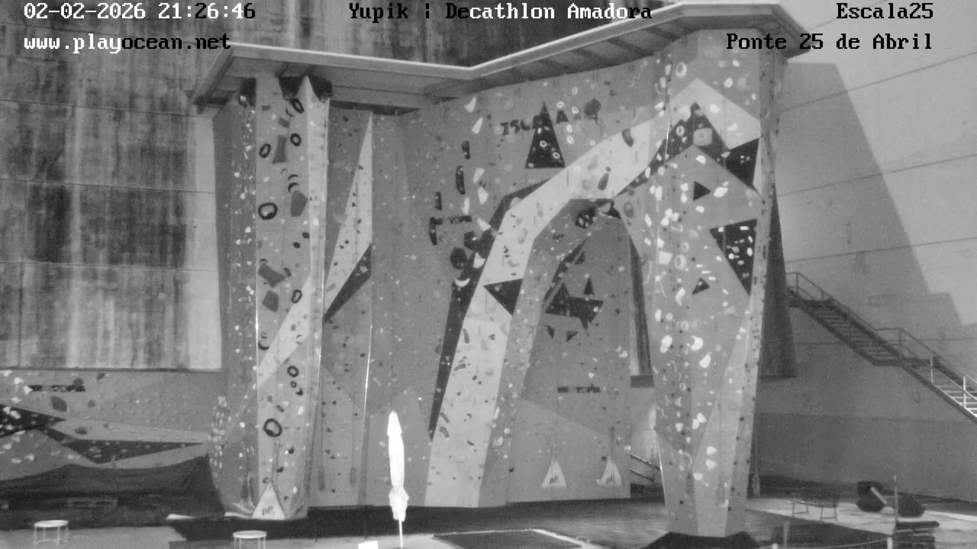 Under Ponte 25 de April Bridge, Escala25 Climbing Studio Live Cam - Alcantara, Lisbon, Portugal 