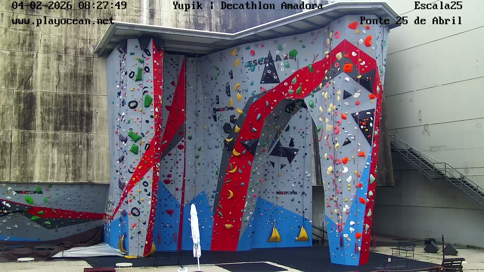 Under Ponte 25 de April Bridge, Escala25 Climbing Studio Live Cam - Alcantara, Lisbon, Portugal 
