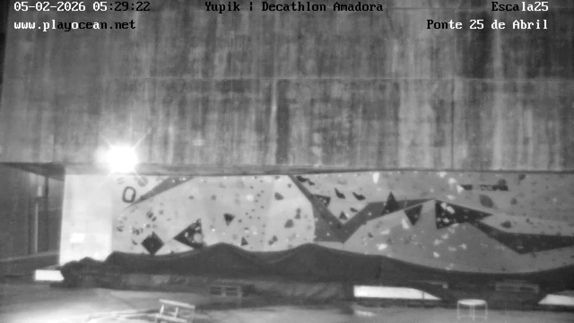 Under Ponte 25 de April Bridge, Escala25 Climbing Studio Live Cam - Alcantara, Lisbon, Portugal 
