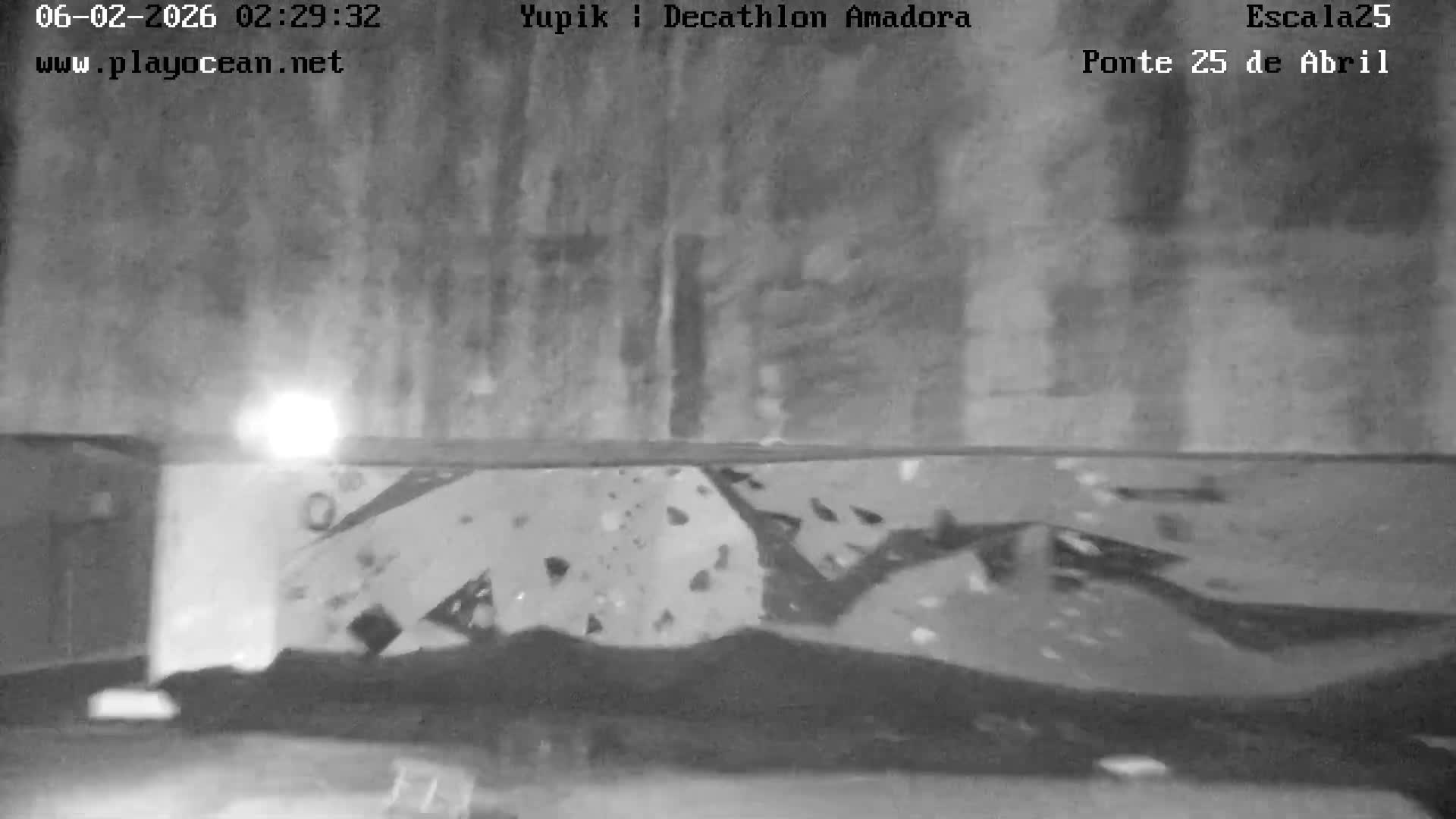 Under Ponte 25 de April Bridge, Escala25 Climbing Studio Live Cam - Alcantara, Lisbon, Portugal 