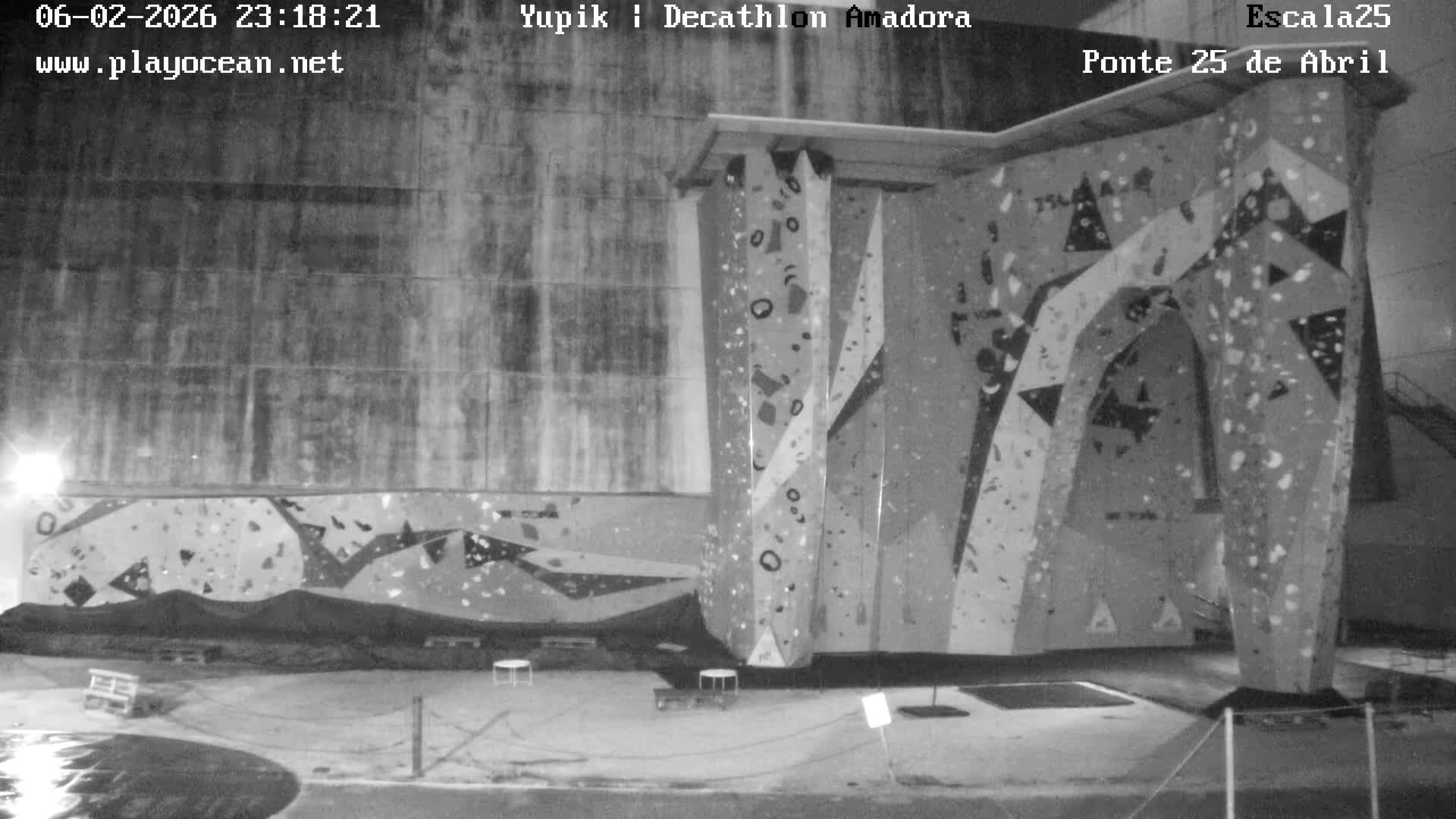 Under Ponte 25 de April Bridge, Escala25 Climbing Studio Live Cam - Alcantara, Lisbon, Portugal 