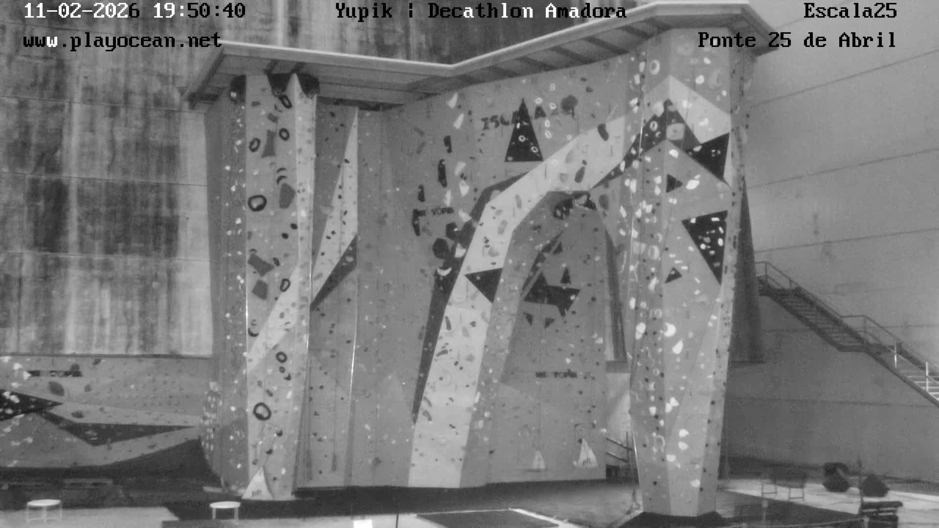 Under Ponte 25 de April Bridge, Escala25 Climbing Studio Live Cam - Alcantara, Lisbon, Portugal 
