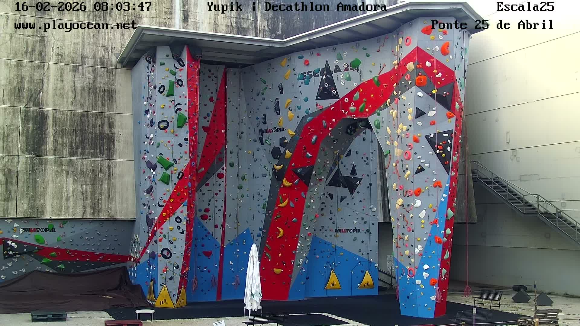 Under Ponte 25 de April Bridge, Escala25 Climbing Studio Live Cam - Alcantara, Lisbon, Portugal 