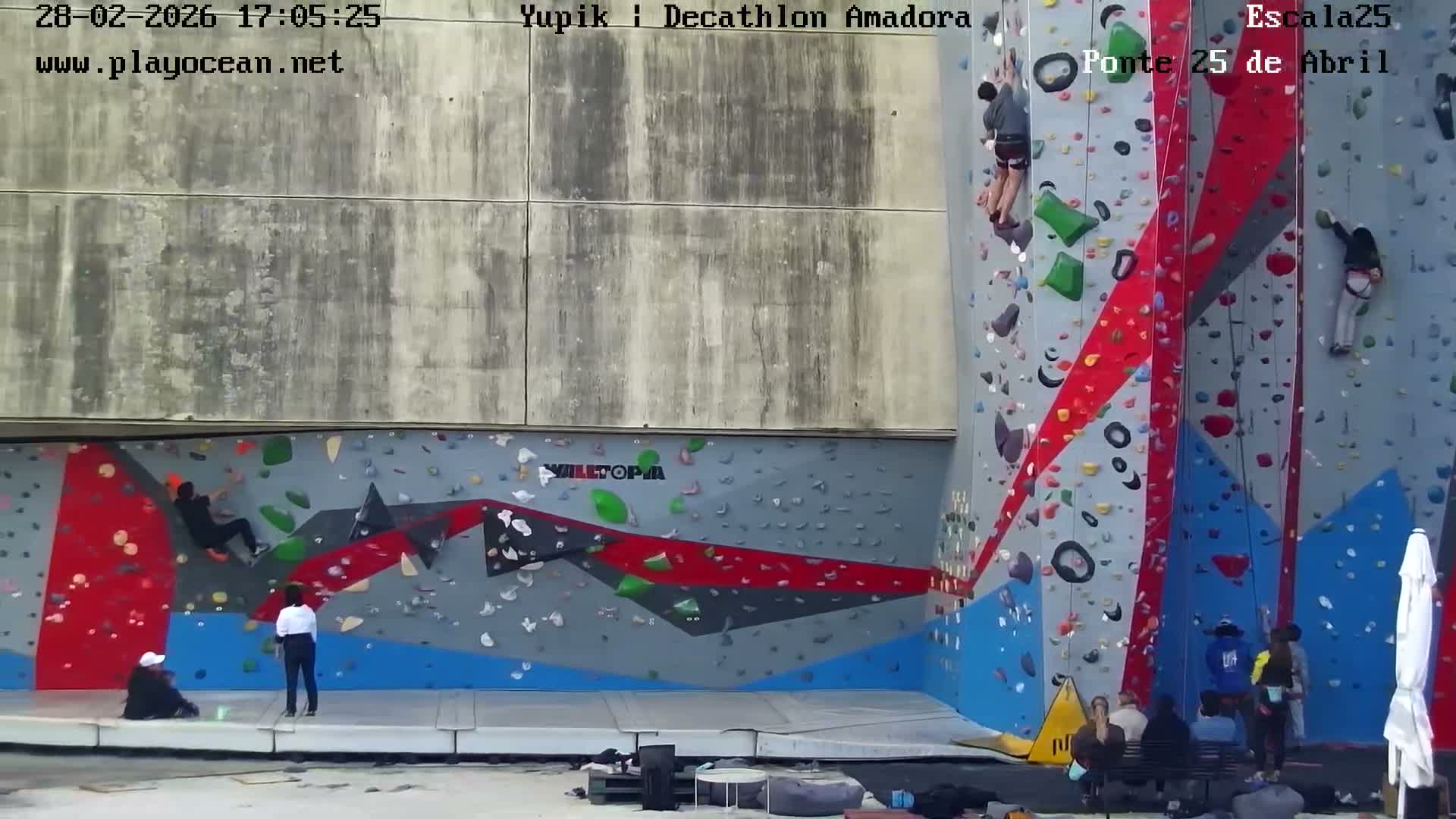 Under Ponte 25 de April Bridge, Escala25 Climbing Studio Live Cam - Alcantara, Lisbon, Portugal 