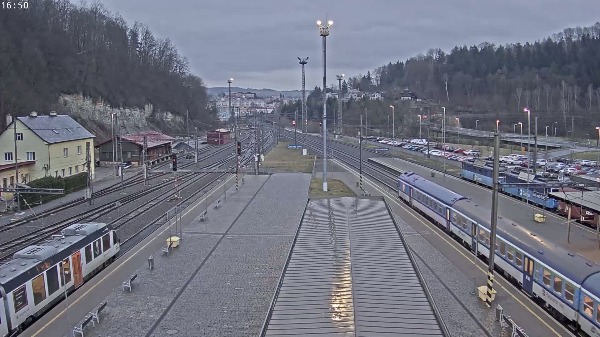 Usti nad Orlici Main Train Station Live Cam - Usti nas Orlici, Pardubice, Czechia