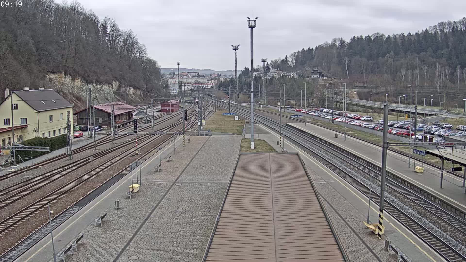 Usti nad Orlici Main Train Station Live Cam - Usti nas Orlici, Pardubice, Czechia