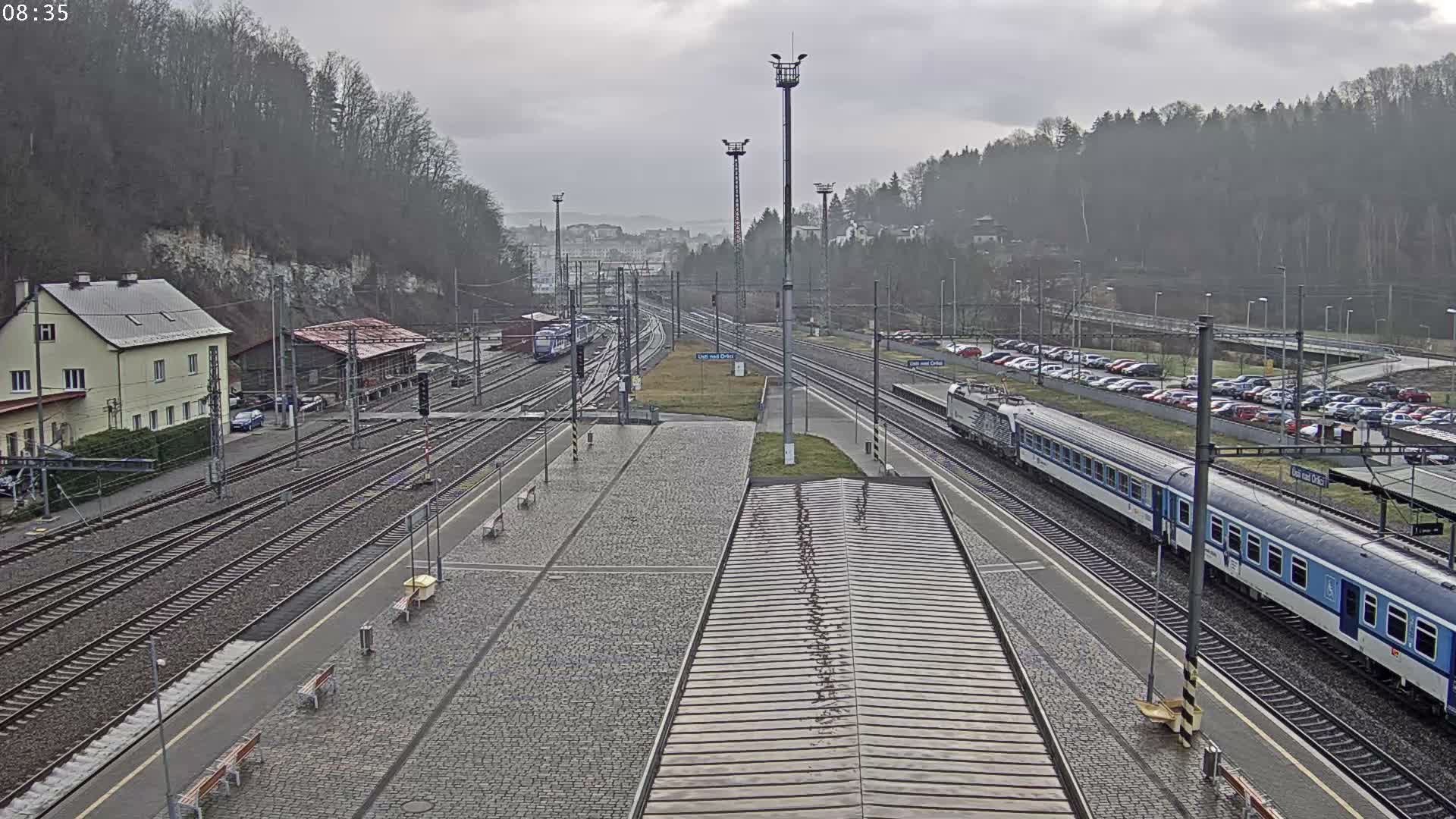 Usti nad Orlici Main Train Station Live Cam - Usti nas Orlici, Pardubice, Czechia
