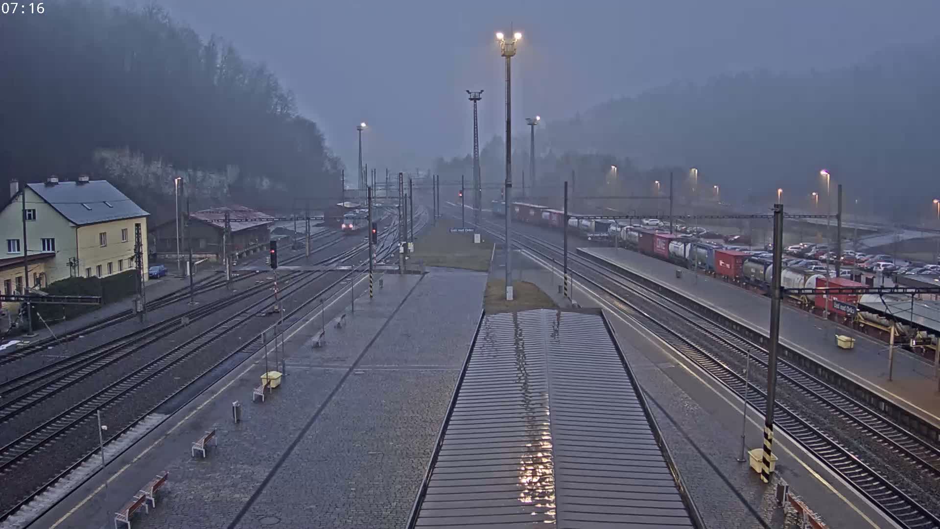 Usti nad Orlici Main Train Station Live Cam - Usti nas Orlici, Pardubice, Czechia