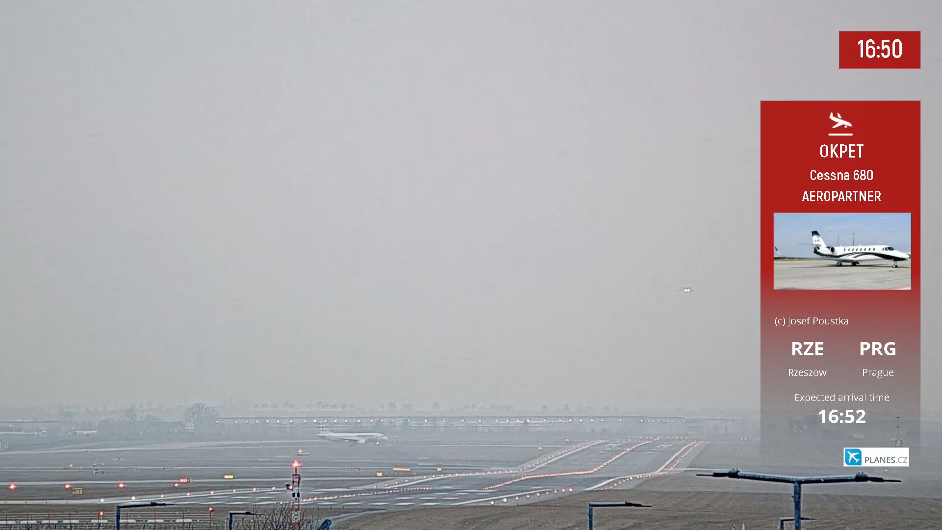 Prague Vaclav Havel Airport Radio & Live Cam - Ruzyne, Prague, Czechia