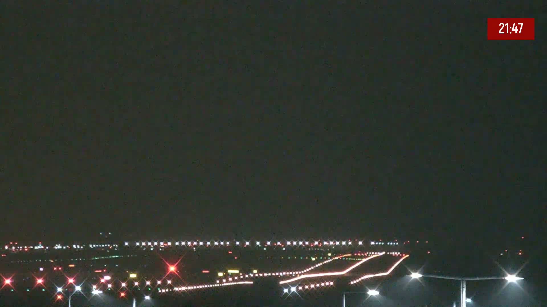 Prague Vaclav Havel Airport Radio & Live Cam - Ruzyne, Prague, Czechia