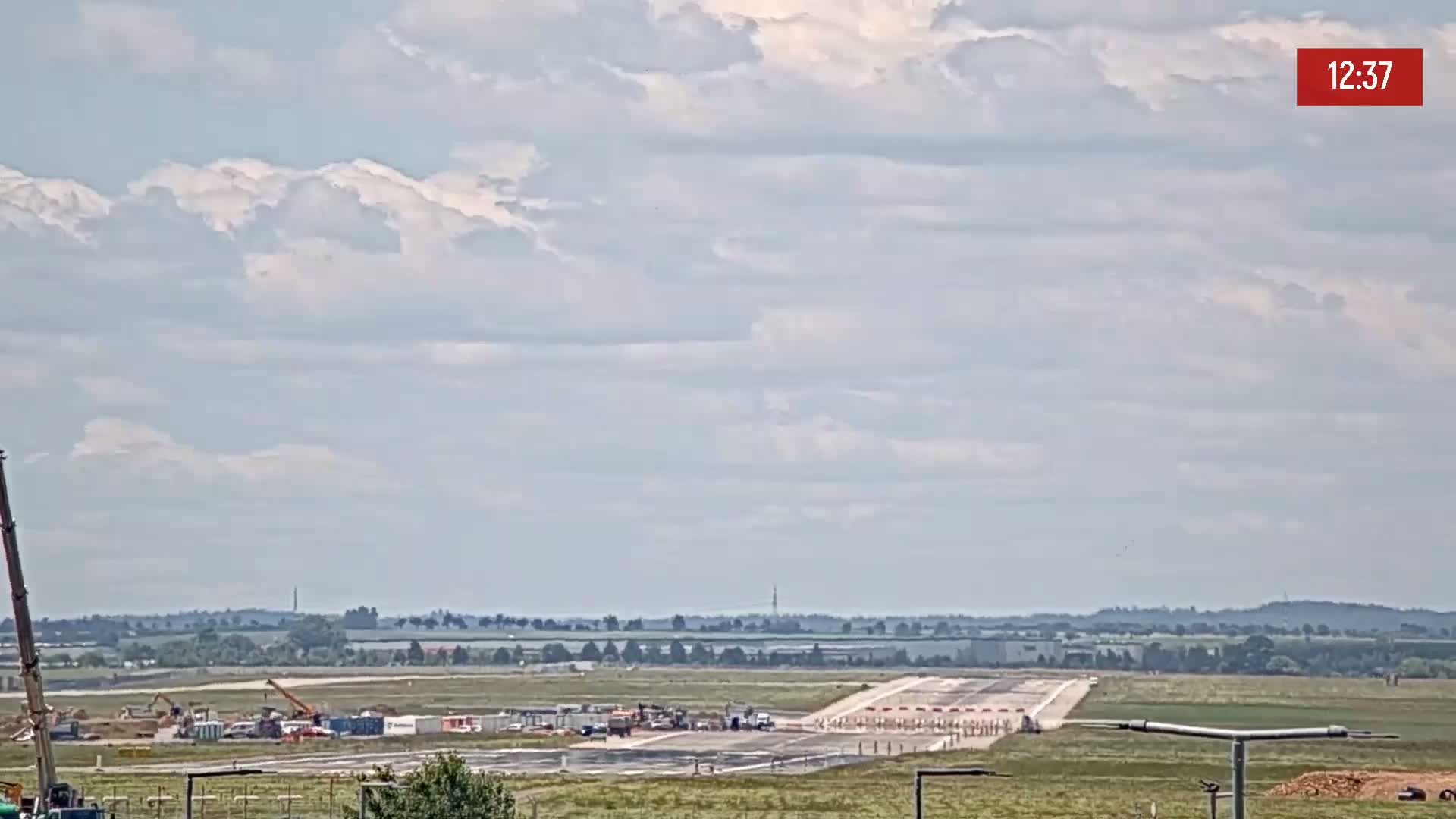 Prague Vaclav Havel Airport Radio & Live Cam - Ruzyne, Prague, Czechia