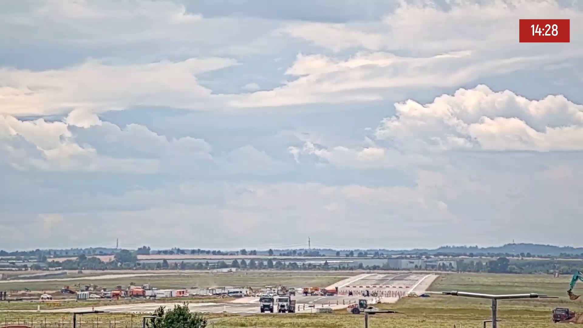 Prague Vaclav Havel Airport Radio & Live Cam - Ruzyne, Prague, Czechia
