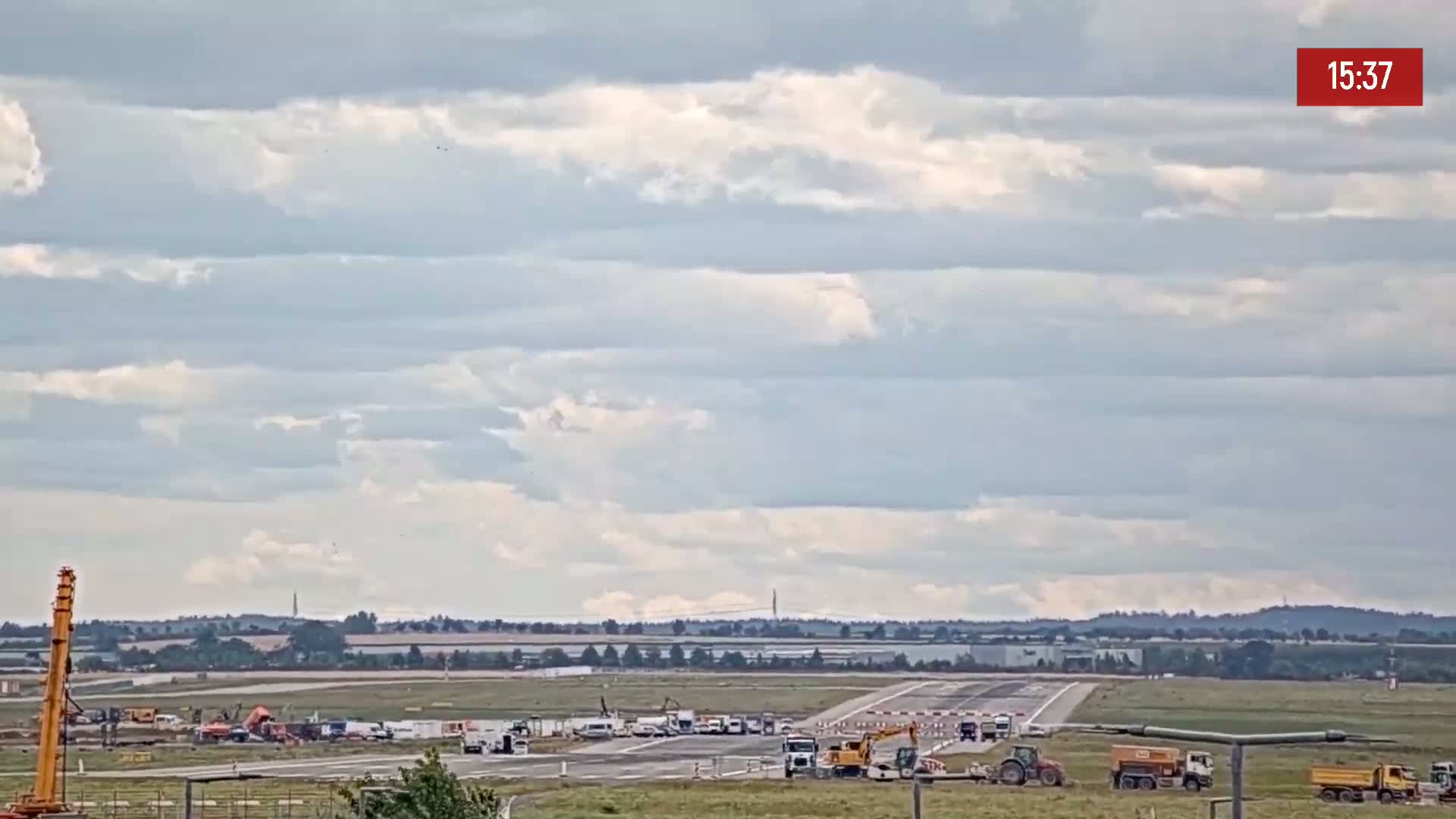 Prague Vaclav Havel Airport Radio & Live Cam - Ruzyne, Prague, Czechia