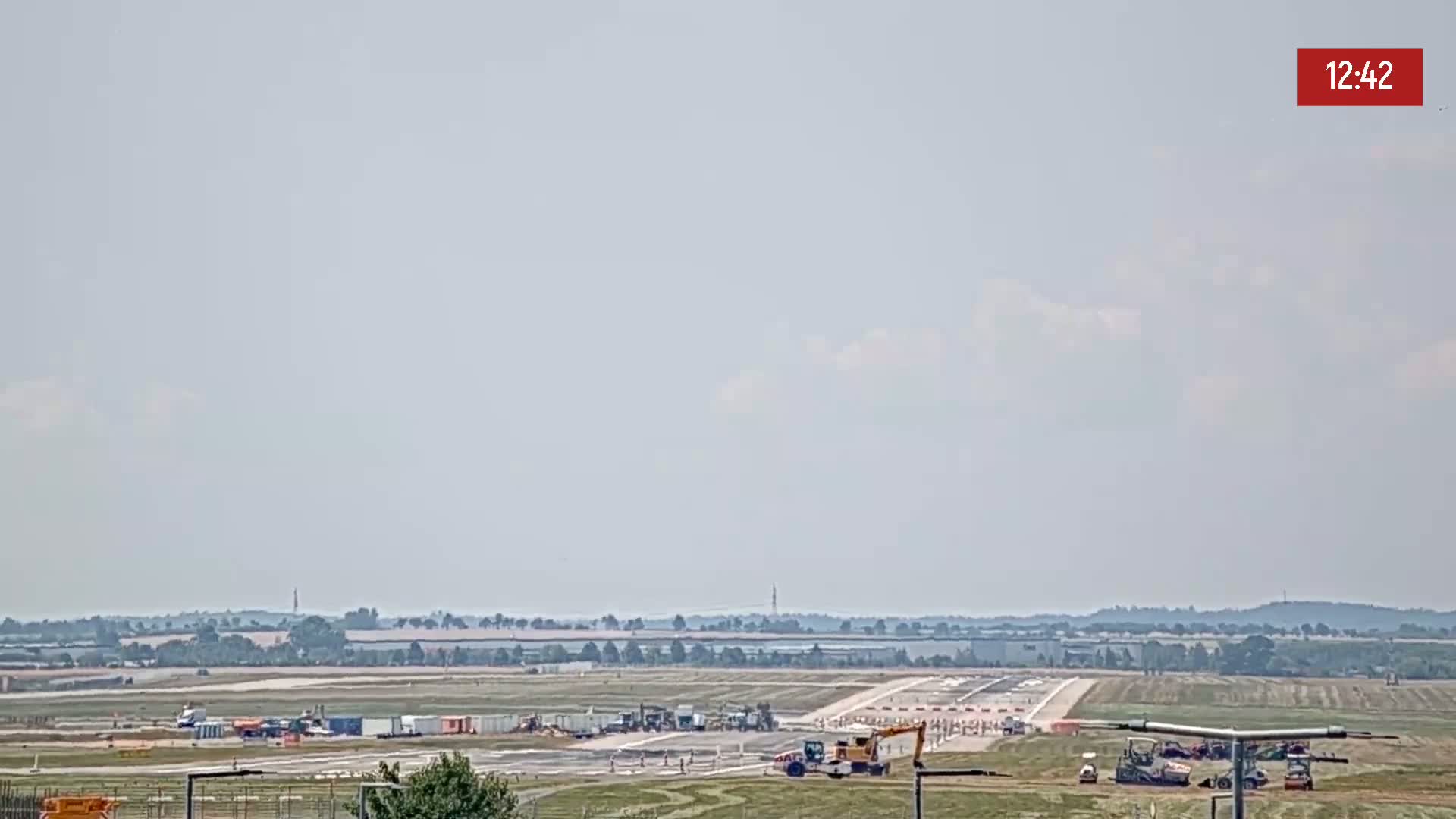Prague Vaclav Havel Airport Radio & Live Cam - Ruzyne, Prague, Czechia