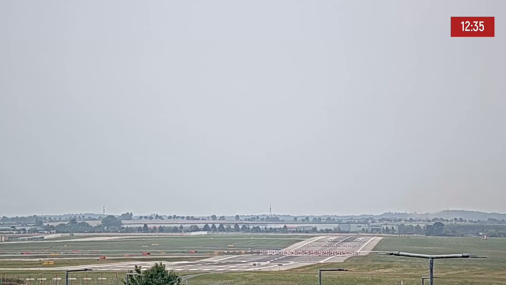 Prague Vaclav Havel Airport Radio & Live Cam - Ruzyne, Prague, Czechia