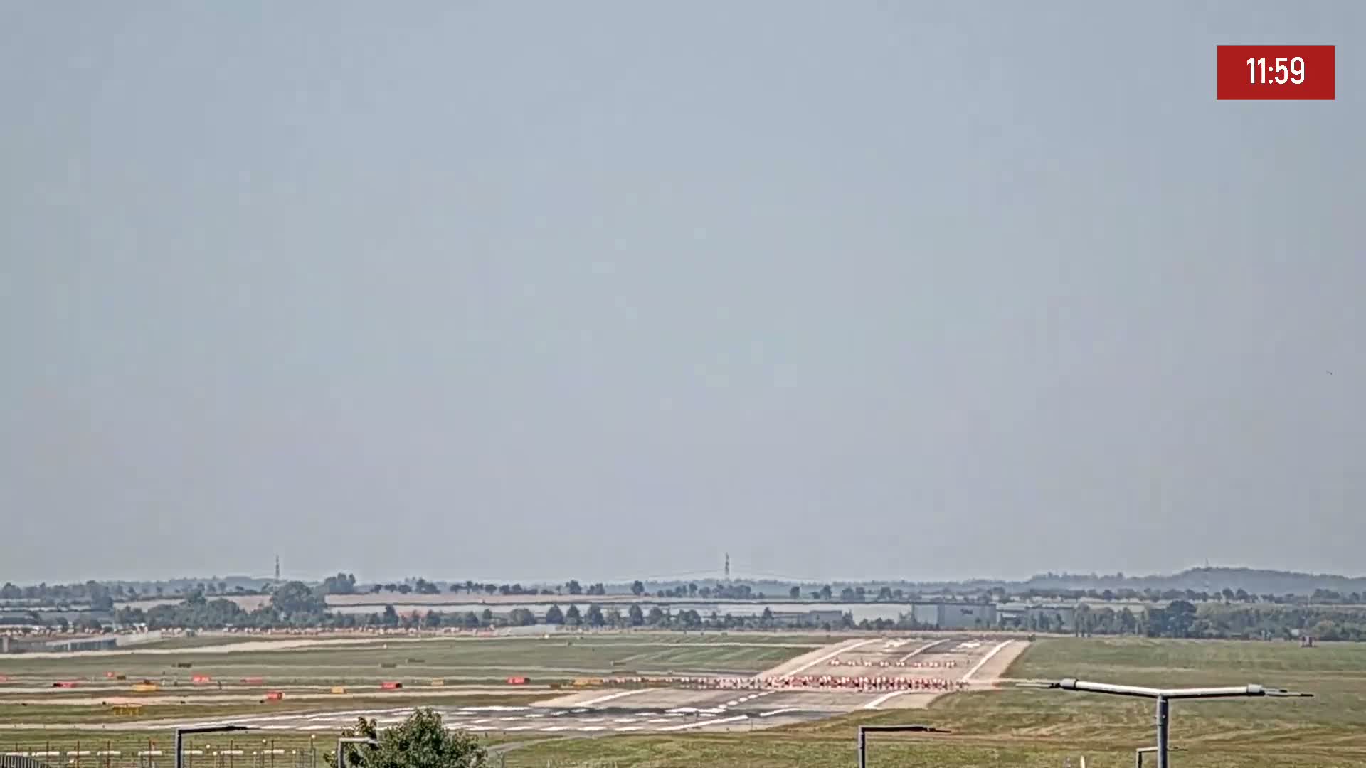 Prague Vaclav Havel Airport Radio & Live Cam - Ruzyne, Prague, Czechia