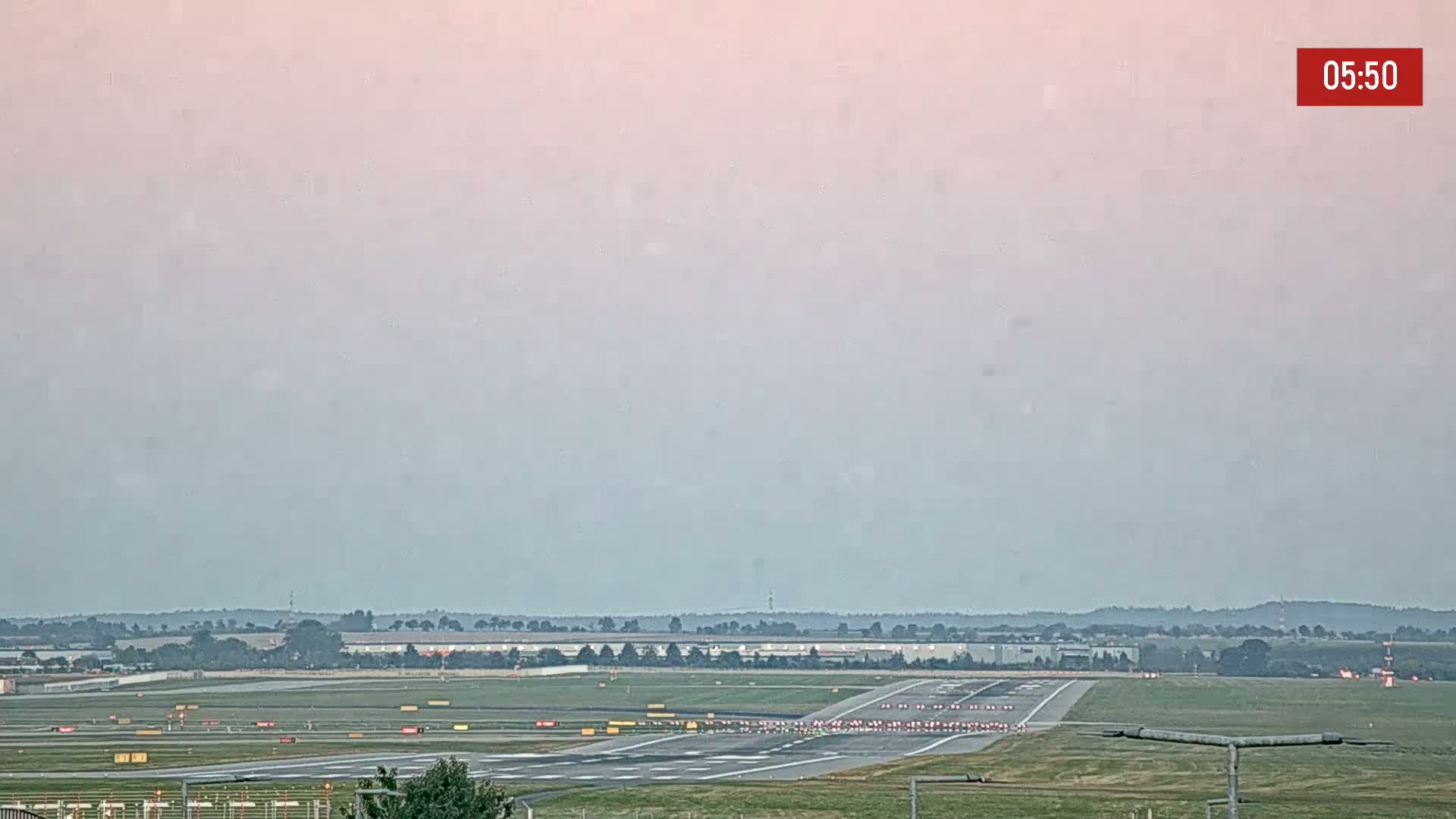 Prague Vaclav Havel Airport Radio & Live Cam - Ruzyne, Prague, Czechia