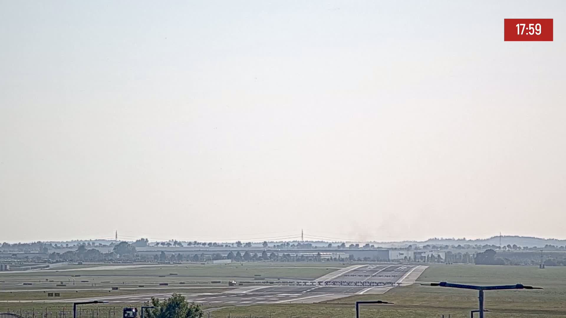 Prague Vaclav Havel Airport Radio & Live Cam - Ruzyne, Prague, Czechia