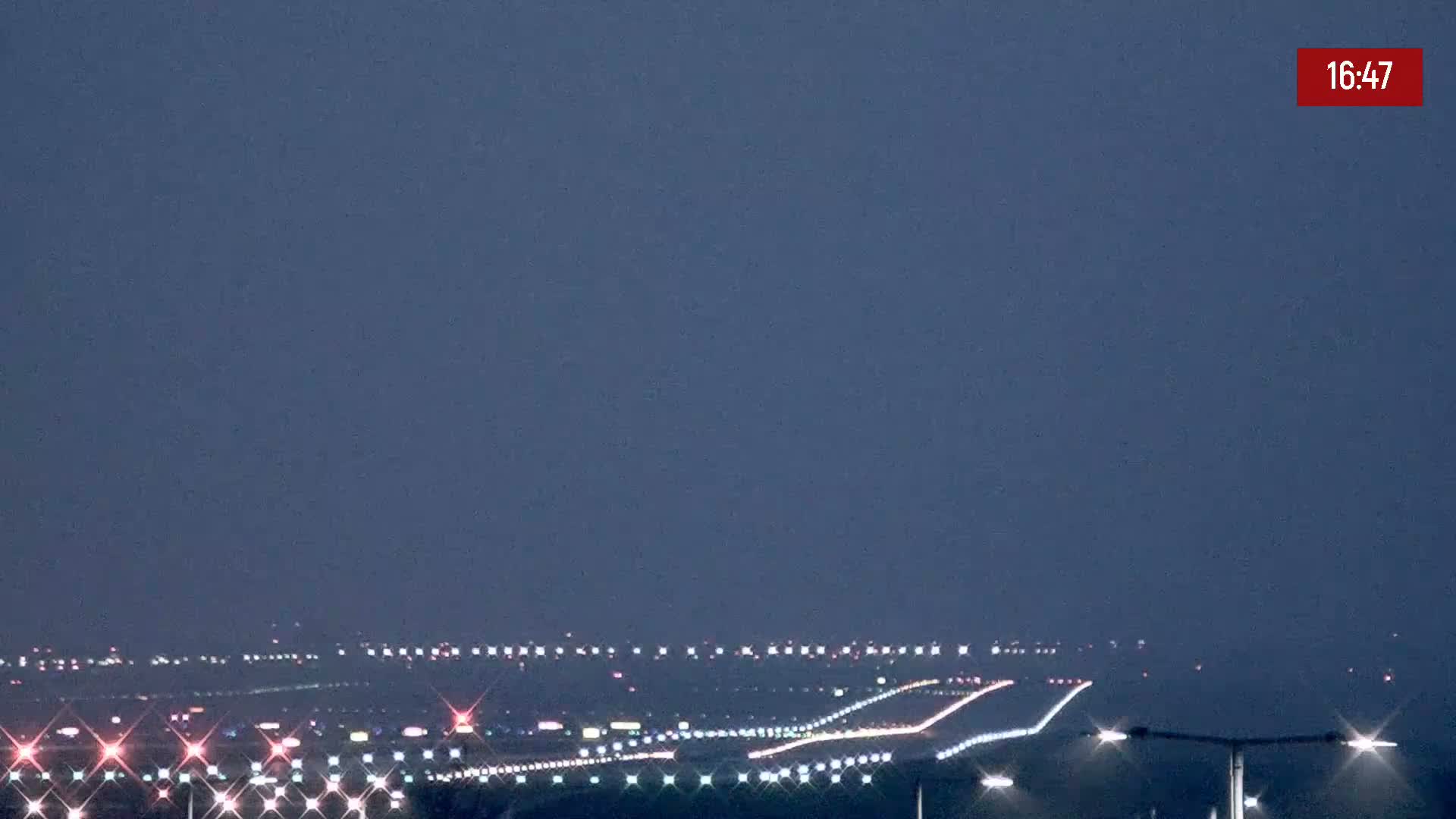 Prague Vaclav Havel Airport Radio & Live Cam - Ruzyne, Prague, Czechia