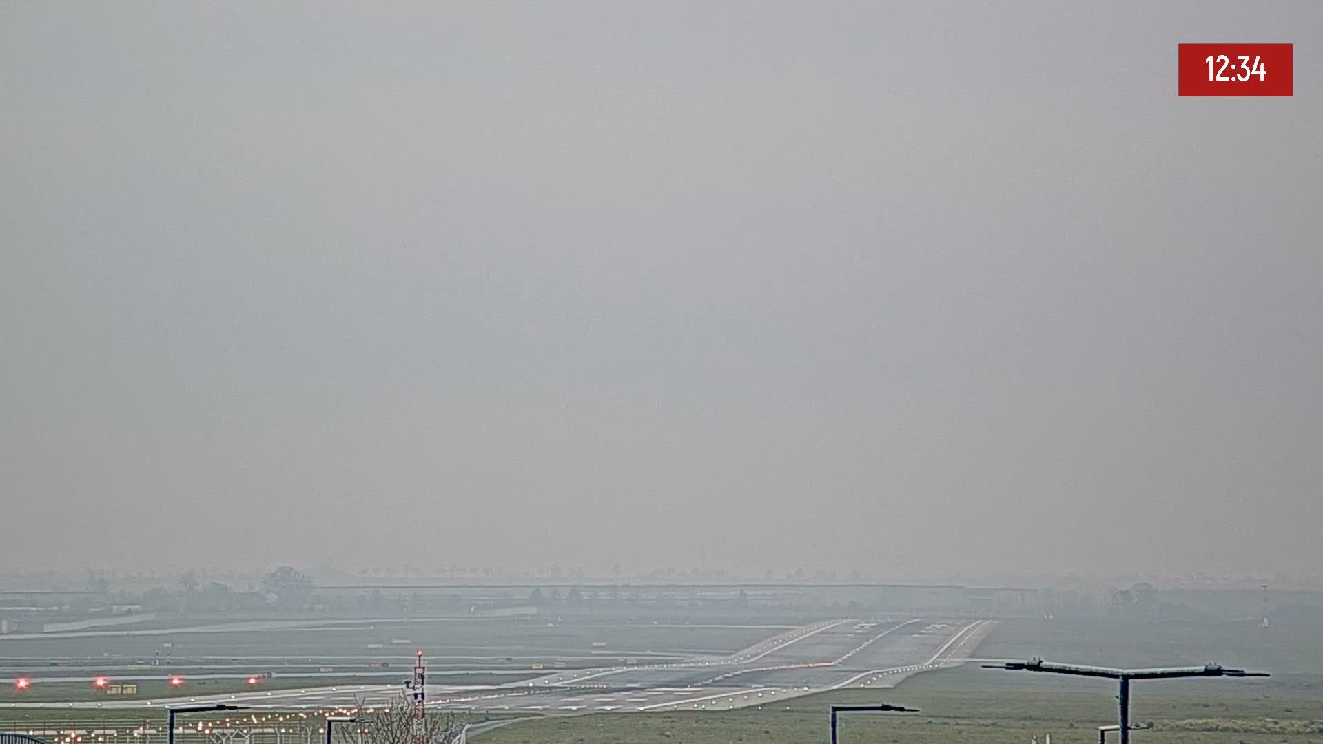 Prague Vaclav Havel Airport Radio & Live Cam - Ruzyne, Prague, Czechia