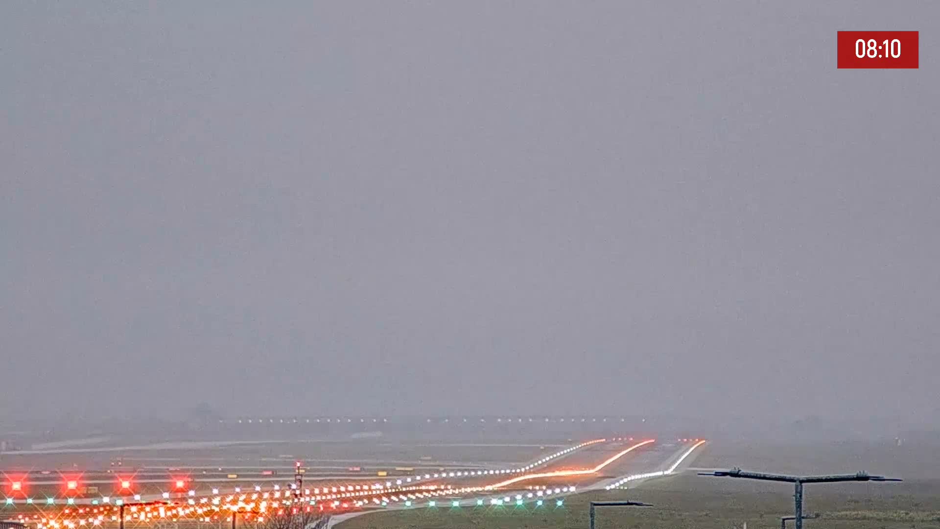 Prague Vaclav Havel Airport Radio & Live Cam - Ruzyne, Prague, Czechia