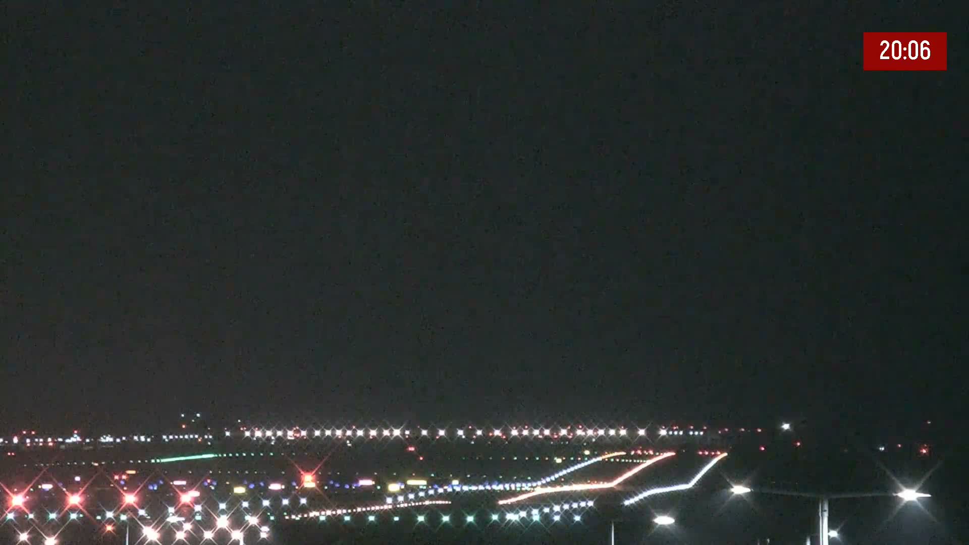 Prague Vaclav Havel Airport Radio & Live Cam - Ruzyne, Prague, Czechia